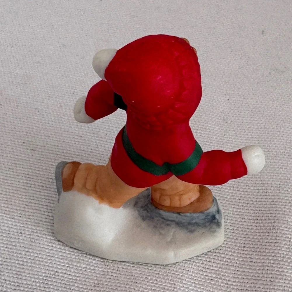 Lefton Porcelain Figurines Winter Ice Skating Set‎ of 3 Vintage